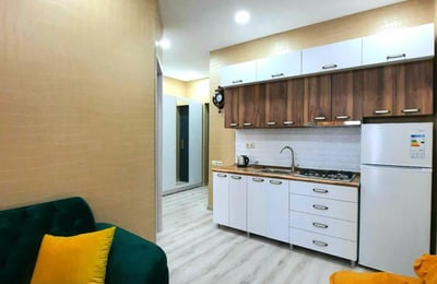 Alquiler de Apartamento 1+1, 40 m², Batumi, Calle Sh. Khimshiashvili