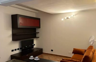 Rent 2-room Apartment, 50 m², Genoa, Castelletto Area