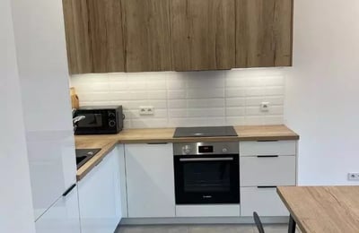 Long-Term Rental: 2-Room Apartment 53 m² with Balcony, Warsaw, Wola