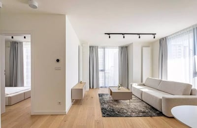 Long-Term Rental: 3-Room Apartment 45 m² with Balcony, Warsaw, Mokotów