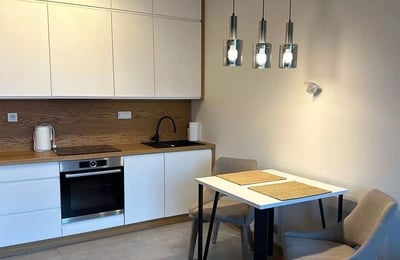 Long-Term Rental: 2-Room Apartment 44 m² with Balcony, Warsaw, Mokotów