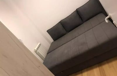 Long-term rental of a newly renovated 2-bedroom apartment in Vračar, Belgrade