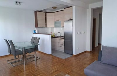 Long-term rental of a three-room apartment in the Voždovac area, Belgrade