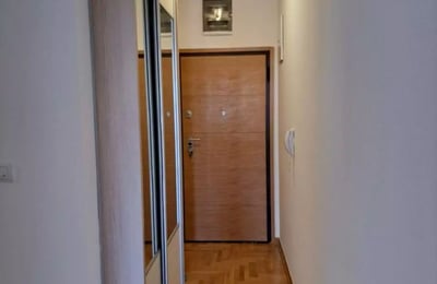 Long-term rental of a three-room apartment in the Voždovac area, Belgrade