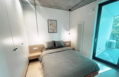 Long-term rental of a two-room apartment with a balcony at Browary Warszawskie, Wola, Warsaw