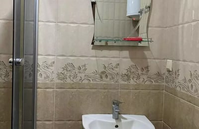 Long-term rental of a 2+1 apartment in Batumi on Kobaladze St. 8A