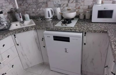 Apartamento de un dormitorio en alquiler a largo plazo en Batumi, calle Pirosmani