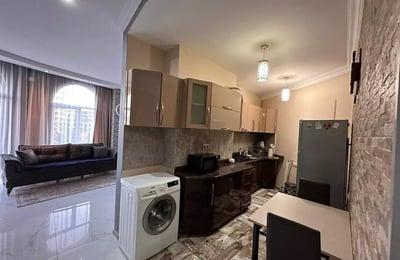 Long-term Rental of 2+1 Apartment on Chavchavadze St. 32, Batumi
