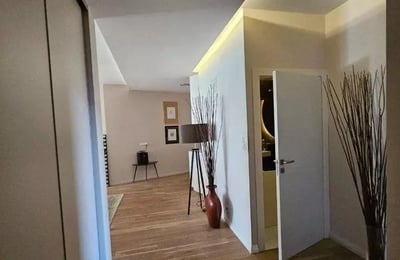 Apartamento de 2 habitaciones en alquiler en la calle Aleja Rzeczypospolitej, Varsovia (Wilanów)