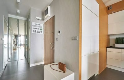 Long-term rental spacious 3-room apartment with balcony in Wola, Warsaw