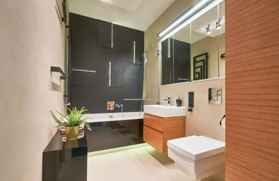 Long-term rental spacious 3-room apartment with balcony in Wola, Warsaw