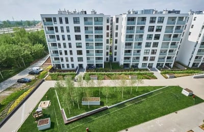 Long-term rental spacious 3-room apartment with balcony in Wola, Warsaw