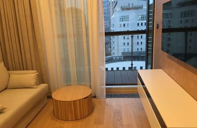 Long-term rental of a 3-room apartment, 50 m², Mennica Residence, Wola, Warsaw