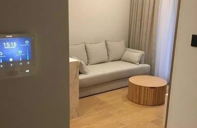 Long-term rental of a 3-room apartment, 50 m², Mennica Residence, Wola, Warsaw