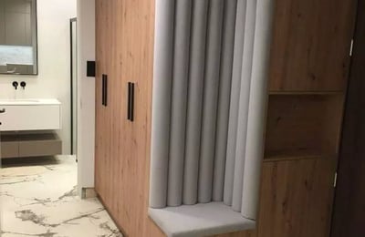 Long-term rental of a 3-room apartment, 50 m², Mennica Residence, Wola, Warsaw