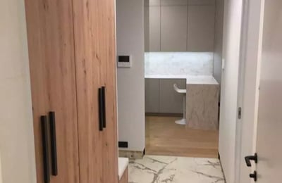 Long-term rental of a 3-room apartment, 50 m², Mennica Residence, Wola, Warsaw