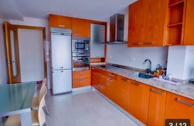 Long-term rental: 3-bedroom apartment, 122 m², Alicante, parking included