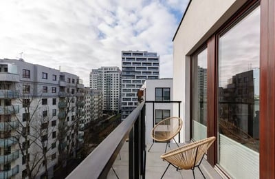 Long-term rental, Warsaw, Siedmiogrodzka St., Wola district: 3-room apartment with a balcony