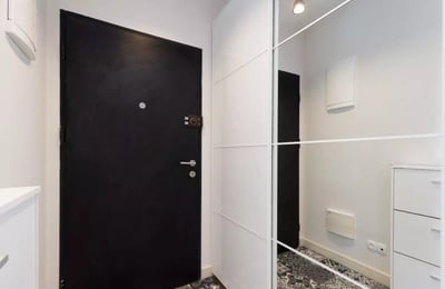 Long-term rental, Warsaw, Siedmiogrodzka St., Wola district: 3-room apartment with a balcony