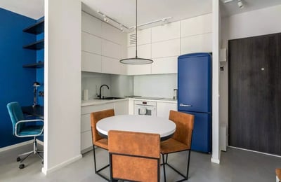 Long-term rental, Warsaw, Zupnicza St., Praga-Południe district: 2-room apartment with a balcony