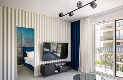 Long-term rental, Warsaw, Zupnicza St., Praga-Południe district: 2-room apartment with a balcony