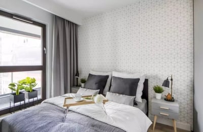 Long-term rental, Warsaw, Wolska St., Wola district: 2-room apartment with a balcony