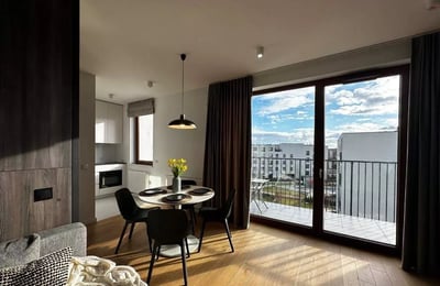 Long-term rental, Warsaw, Wilanów: 2-room apartment with a balcony