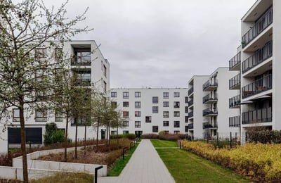 Long-term rental, Warsaw, Wilanów: 2-room apartment with a balcony