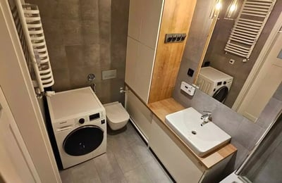 Alquiler a largo plazo, Varsovia, Targówek: apartamento de 3 habitaciones, 62 m²