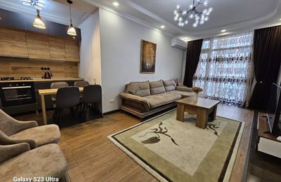 Alquiler a largo plazo, Batumi: apartamento 2+1, 70 m²
