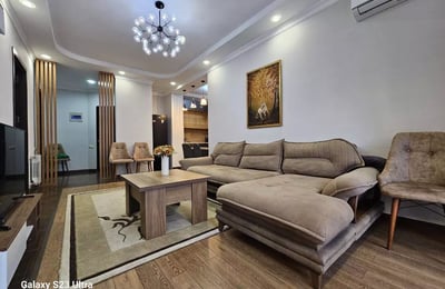 Alquiler a largo plazo, Batumi: apartamento 2+1, 70 m²