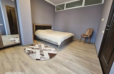 Alquiler a largo plazo, Batumi: apartamento 2+1, 70 m²