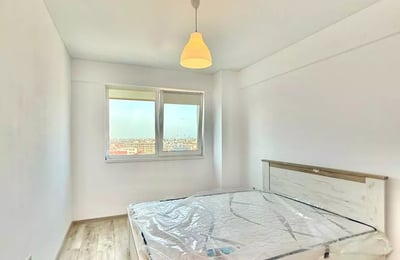 Long-term rental: one-bedroom apartment with studio kitchen, 5th floor, Militari Residence, Bucharest