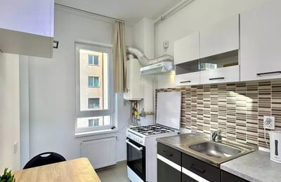 Long-term rental of a two-bedroom apartment in Bucharest, "Militari Residence" complex, Ilie Petre 88 Street