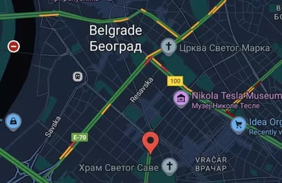 Alquiler a largo plazo de estudio en Belgrado cerca de la Plaza Slavia