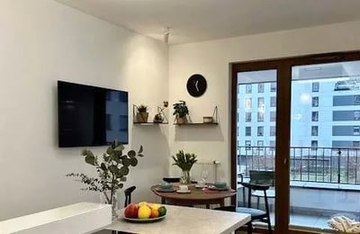Long-term rental of a 3-rooms apartment 54 m2 in Warsaw, Wola district
