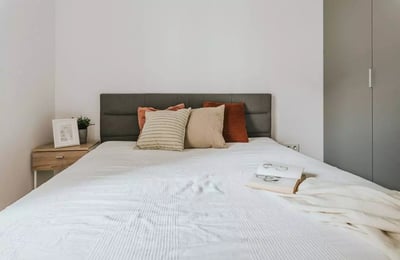 Long-term rental of a 2-rooms apartment in Wrocław, Poland, ul. Walońska