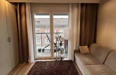Long-term rental of a 2-room apartment in Wrocław, st. Sikorskiego, Poland