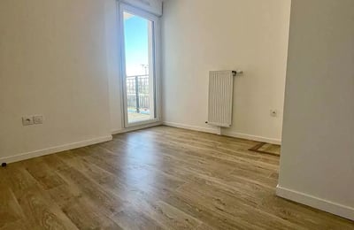 Long-term rental of a 3-room apartment with a terrace in Montfermeil, France