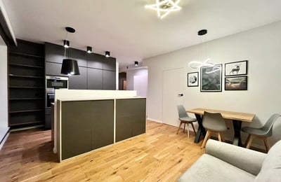 Long-term rental 45 m² apartment with 2 rooms and 2 balconies in Rembertów, Warsaw