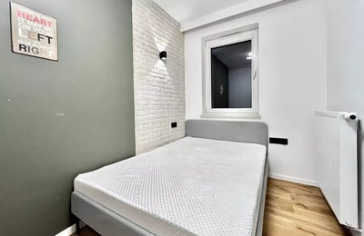 Long-term rental 45 m² apartment with 2 rooms and 2 balconies in Rembertów, Warsaw