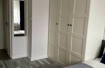 Long-term rental 42 m² apartment with 2 rooms and a balcony in Żoliborz, Warsaw