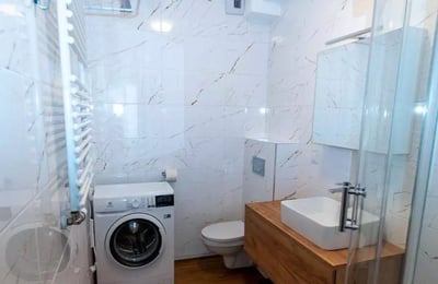 Long-term rental 21 m² high-standard apartment with 1 room and a courtyard in Prądnik Czerwony, Kraków