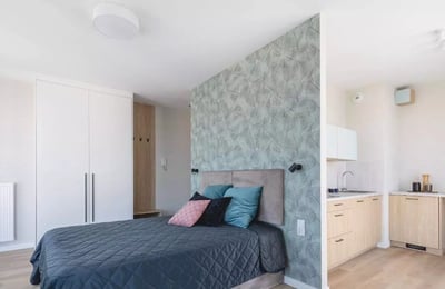 Long-term rental 31 m² high-standard apartment with 1 room, a balcony, and parking option in Prądnik Biały, Kraków