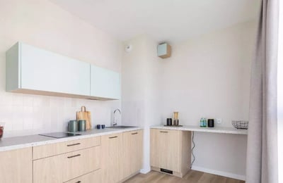 Long-term rental 31 m² high-standard apartment with 1 room, a balcony, and parking option in Prądnik Biały, Kraków