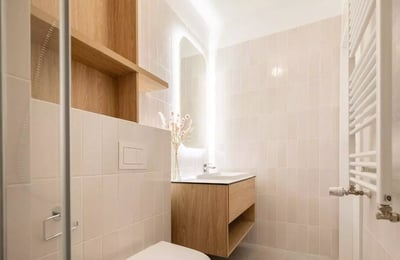 Long-term rental 31 m² high-standard apartment with 1 room, a balcony, and parking option in Prądnik Biały, Kraków