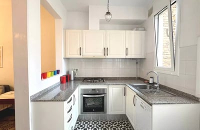 Long-term rental apartment with 2 bedrooms, Eixample, Barcelona