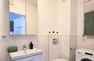 Alquiler a largo plazo apartamento moderno en una ubicación privilegiada, Cracovia, Polonia