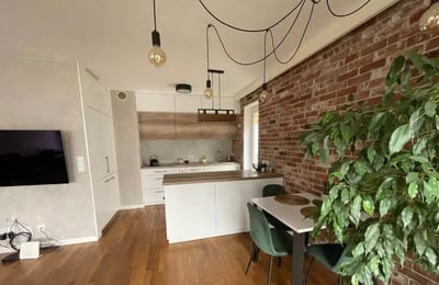Long-term rental cozy apartment in a well-connected area, Kraków, Poland