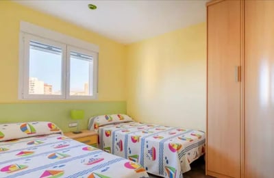 Long-term rental, beachfront apartment with sea view, El Campello, Spain